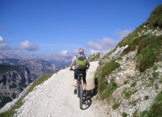 Pedalando in bicicletta