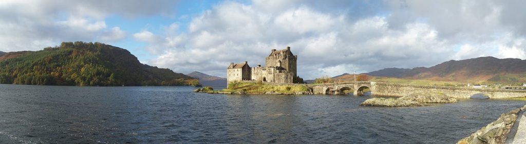 Loch Duich con il Castello di Donan