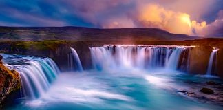 Goðafoss, la Cascata degli Dei